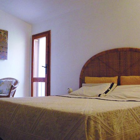 Via Dei Gerani B&B Sìnnai Quarto foto